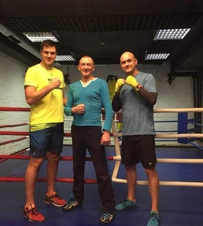 Тренировки по боксу групповые  Клуб единоборств "Груша" (12 тренировок) - купить в Лесном